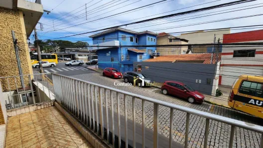 Casa com 3 Quartos para alugar, 220m² no Centro, Atibaia