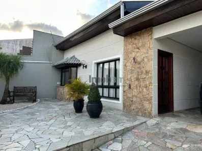 Casa com 3 Quartos à venda, 239m² no Alpes, Londrina