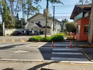 Prédio Comercial à venda, 228m² no Granja Viana II, Cotia