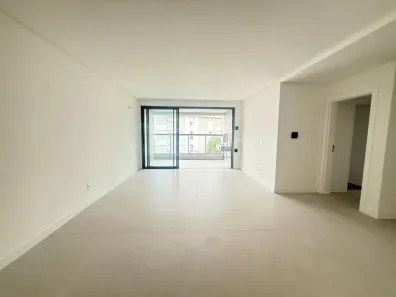 Apartamento com 3 Quartos à venda, 120m² no Jurerê, Florianópolis