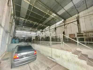 Galpão/Depósito/Armazém à venda, 400m² no Tibery, Uberlândia