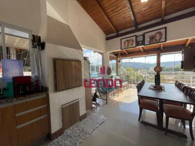 Casa com 4 Quartos à venda, 270m² no José Amândio, Bombinhas