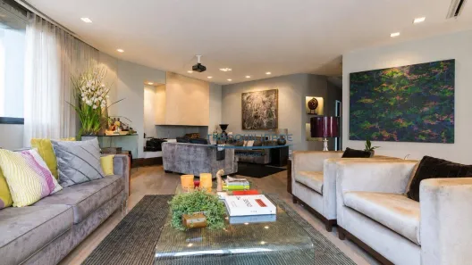 Apartamento com 4 Quartos para alugar, 220m² no Campo Belo, São Paulo