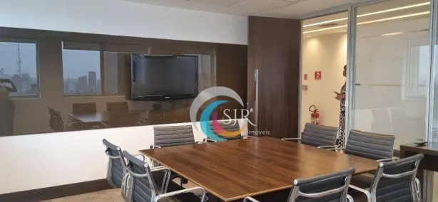 Sala Comercial para alugar, 136m² no Itaim Bibi, São Paulo