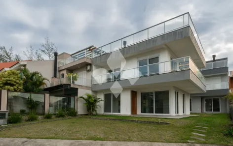 Sobrado com 3 Quartos à venda, 153m² no Morrinhos, Garopaba