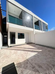 Sobrado com 3 Quartos à venda, 105m² no Rio Pequeno, Camboriú