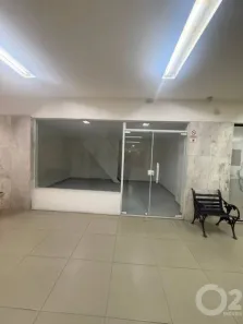 Sala Comercial para alugar, 84m² no Centro, Macaé