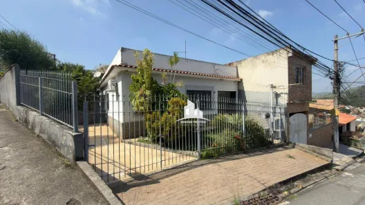 Casa com 3 Quartos à venda, 105m² no Monte Castelo, Volta Redonda