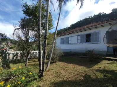 Casa com 3 Quartos para venda ou aluguel, 80m² no Quitandinha, Petrópolis
