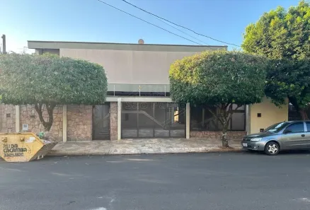 Sobrado com 4 Quartos à venda, 526m² no Jardim das Roseiras, Araraquara