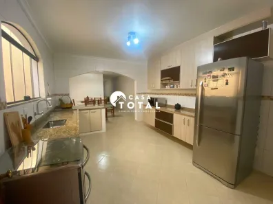 Sobrado com 4 Quartos à venda, 210m² no Jardim Campo Verde, Mauá