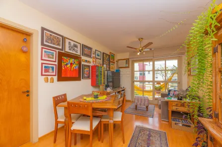 Apartamento com 2 Quartos à venda, 73m² no Jardim do Salso, Porto Alegre