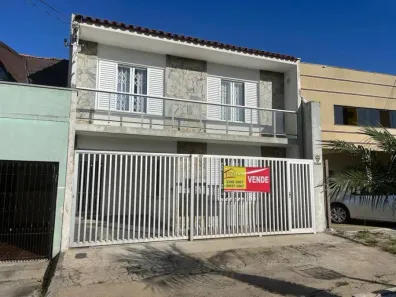Sobrado com 3 Quartos à venda, 90m² no Bom Jesus, São José dos Pinhais