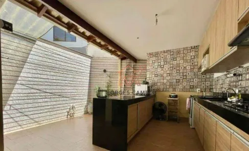 Casa com 3 Quartos à venda, 100m² no Santa Amélia, Belo Horizonte
