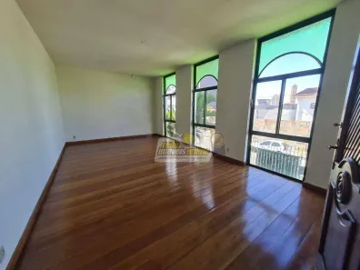 Casa de Condomínio com 4 Quartos para alugar, 479m² no São Sebastião, Uberaba