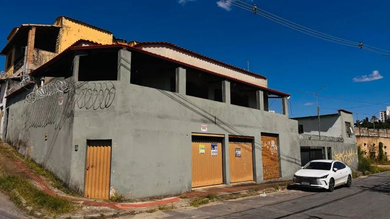 Casa com 4 quartos — Venda Nova, Belo Horizonte