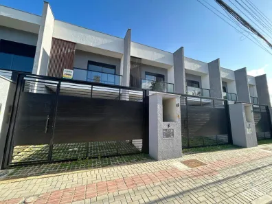 Casa com 3 Quartos à venda, 141m² no Glória, Joinville