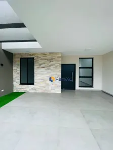 Casa com 3 Quartos à venda, 105m² no Parque Industrial, Maringá