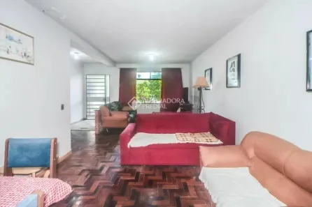 Casa com 4 Quartos à venda, 428m² no Chácara das Pedras, Porto Alegre