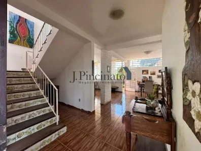 Sobrado com 3 Quartos à venda, 236m² no Anhangabaú, Jundiaí