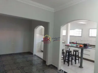Sobrado com 3 Quartos à venda, 200m² no Cidade Morumbi, São José dos Campos