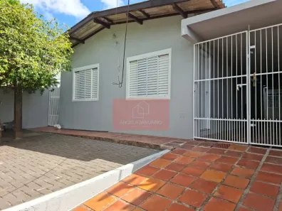 Casa com 3 Quartos à venda, 156m² no Messiânico, Londrina