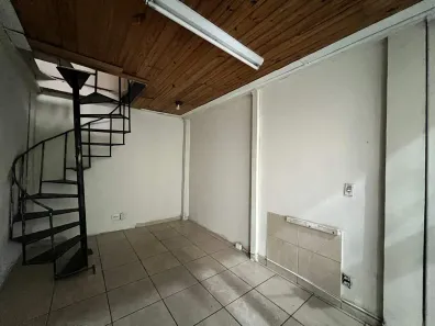 Ponto Comercial para alugar, 30m² no Centro, Divinópolis