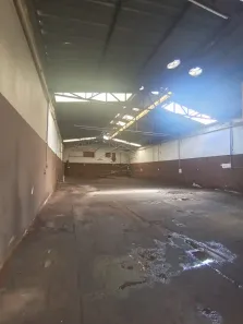 Galpão/Depósito/Armazém para alugar, 400m² no Jardim Araruna, Bauru