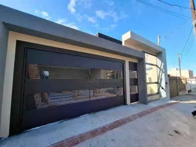 Casa com 3 Quartos à venda, 150m² no Ernani Moura Lima, Londrina