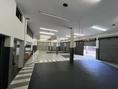 Galpão/Depósito/Armazém para venda ou aluguel, 786m² no Vila Nair, São José dos Campos