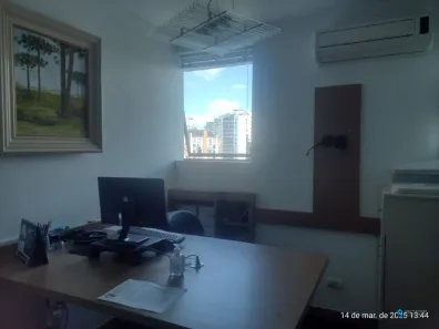 Sala Comercial à venda, 47m² no Centro, Curitiba