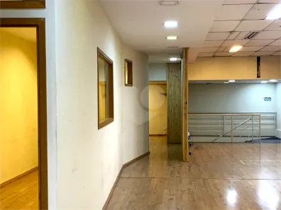 Ponto Comercial para alugar, 227m² no Bela Vista, São Paulo