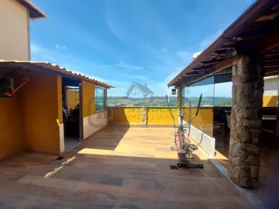 Casa com 4 Quartos à venda, 140m² no Santa Maria, Juiz de Fora
