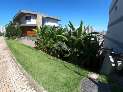 Lote/Terreno à venda, 355m² no Estreito, Florianópolis