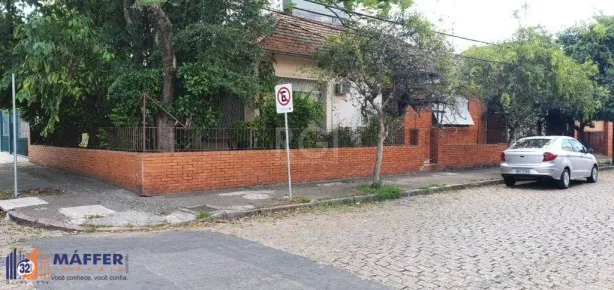 Lote/Terreno à venda, 300m² no Passo da Areia, Porto Alegre