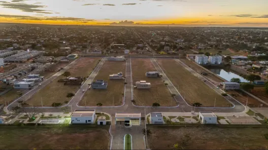 Lote/Terreno à venda, 240m² no Jardim Alvorada, Três Lagoas