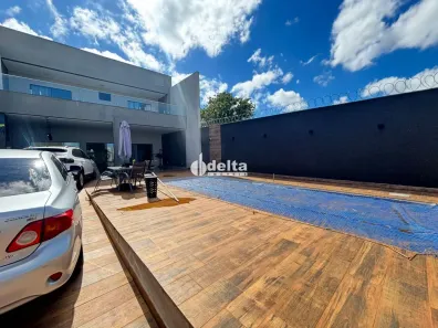 Casa com 4 Quartos à venda, 230m² no Shopping Park, Uberlândia