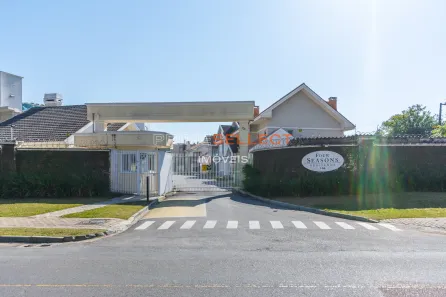 Lote/Terreno à venda, 320m² no Butiatuvinha, Curitiba