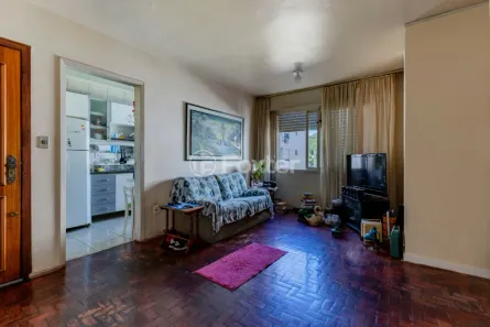 Apartamento com 2 Quartos à venda, 58m² no Passo da Areia, Porto Alegre