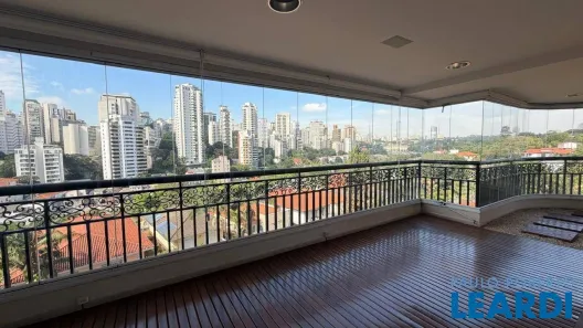 Apartamento com 4 Quartos à venda, 330m² no Pacaembu, São Paulo