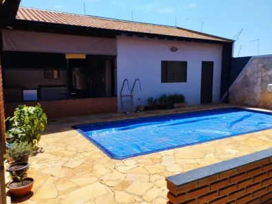 Casa com 3 Quartos à venda, 211m² no Jardim Alvorada, Bauru