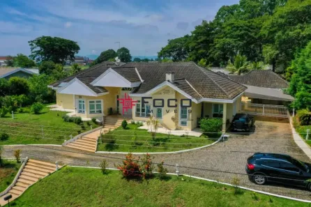 Casa de Condomínio com 4 Quartos à venda, 570m² no Vila Bandeirantes, Caçapava