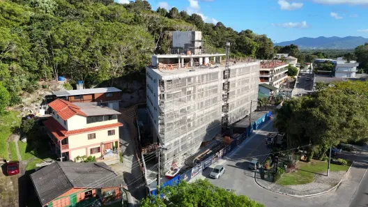 Apartamento com 2 Quartos à venda, 53m² no Jurerê, Florianópolis