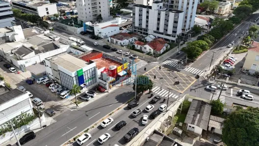 Prédio Comercial à venda, 345m² no Petrópolis, Natal