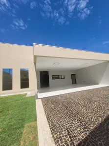 Casa com 3 Quartos à venda, 227m² no Plano Diretor Sul, Palmas