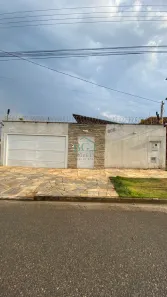 Casa com 4 Quartos à venda, 200m² no Loteamento Residencial Tiradentes, Poços de Caldas