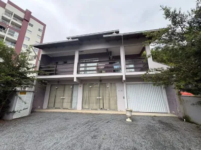 Sobrado com 3 Quartos à venda, 285m² no Jaraguá Esquerdo, Jaraguá do Sul