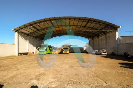 Galpão/Depósito/Armazém para alugar, 1800m² no Ideal, Londrina