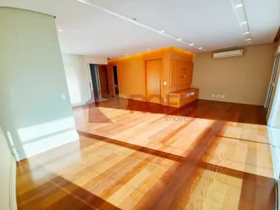 Apartamento com 3 Quartos para alugar, 190m² no Vila Uberabinha, São Paulo