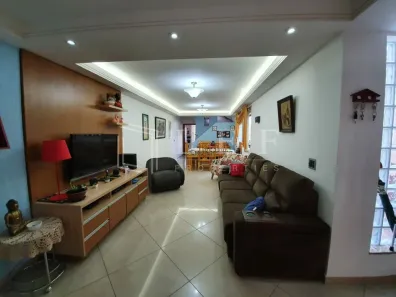 Casa com 3 Quartos à venda, 239m² no Vila Anglo Brasileira, São Paulo